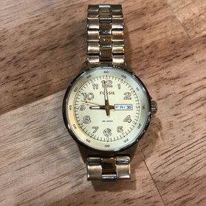 Fossil men’s AM-4333 dress watch gold tone